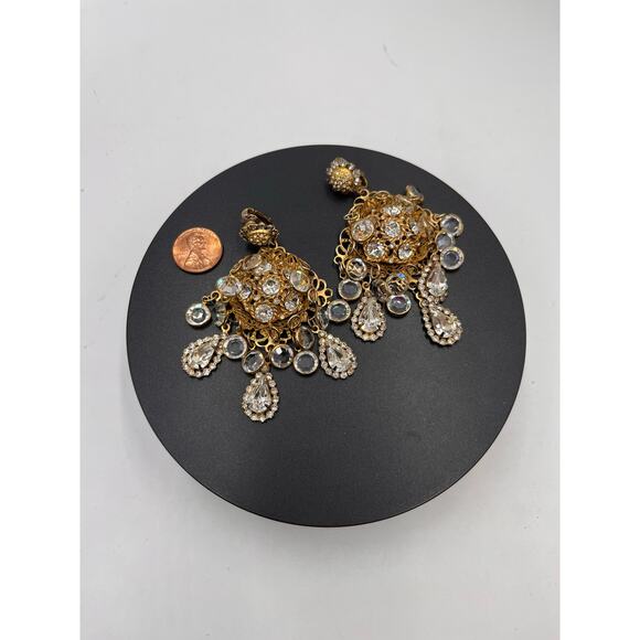 Kenneth Jay Lane 1960’s‎ Signed Filigree Crystal Chandelier Clip Runway Earrings - Picture 3 of 10